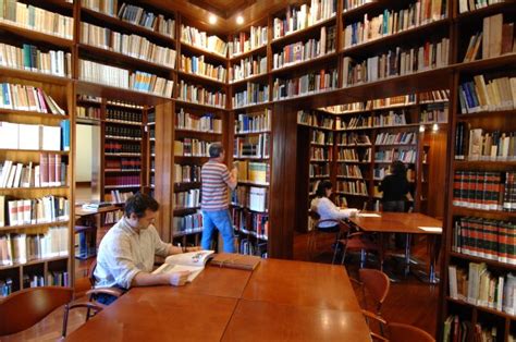 biblioteta|La BiblioTeta .